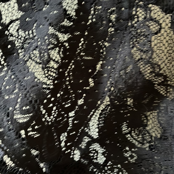 Hollister Black Lace Overlay Sleeveless Dress ✨✨✨ - Picture 3 of 3